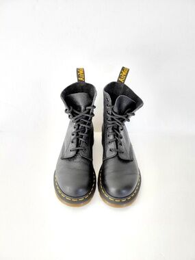 Dr. Martens 1460 Pascal Virginia Leather Boots - Wm's 7